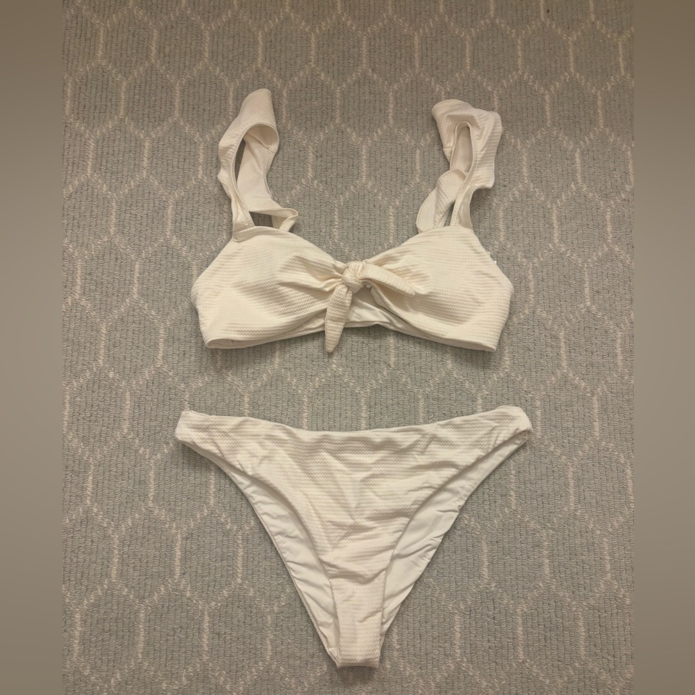 Dippin’ Daisy’s White bikini